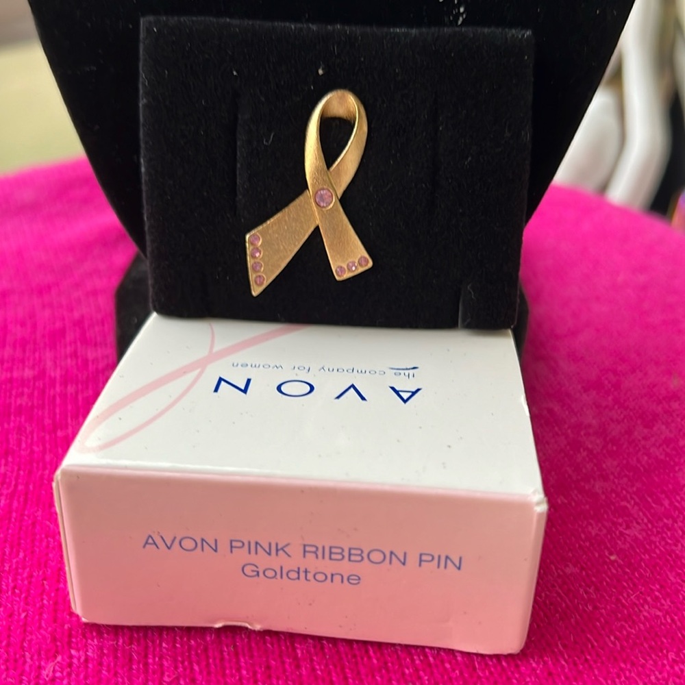 Breast cancer pin with pink rhinestone from Avon